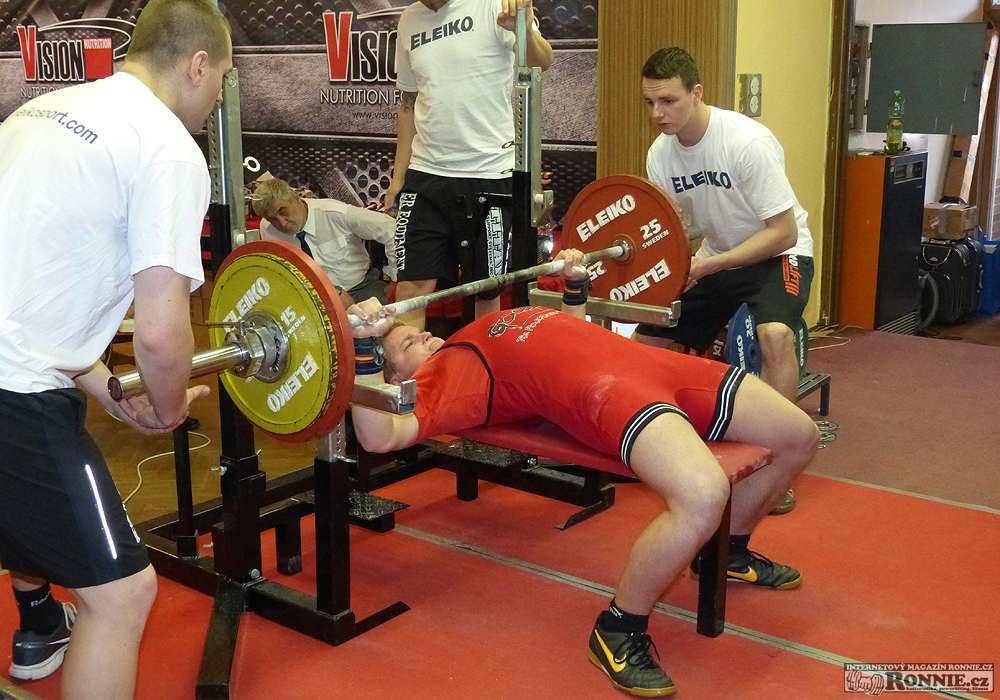 Mistrovstv� �R v klasick�m bench-pressu mu��, �en, dorostu a junior� 2015