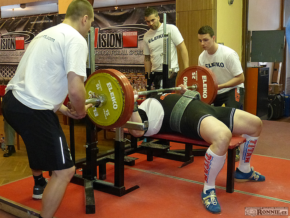 Mistrovstv� �R v klasick�m bench-pressu mu��, �en, dorostu a junior� 2015