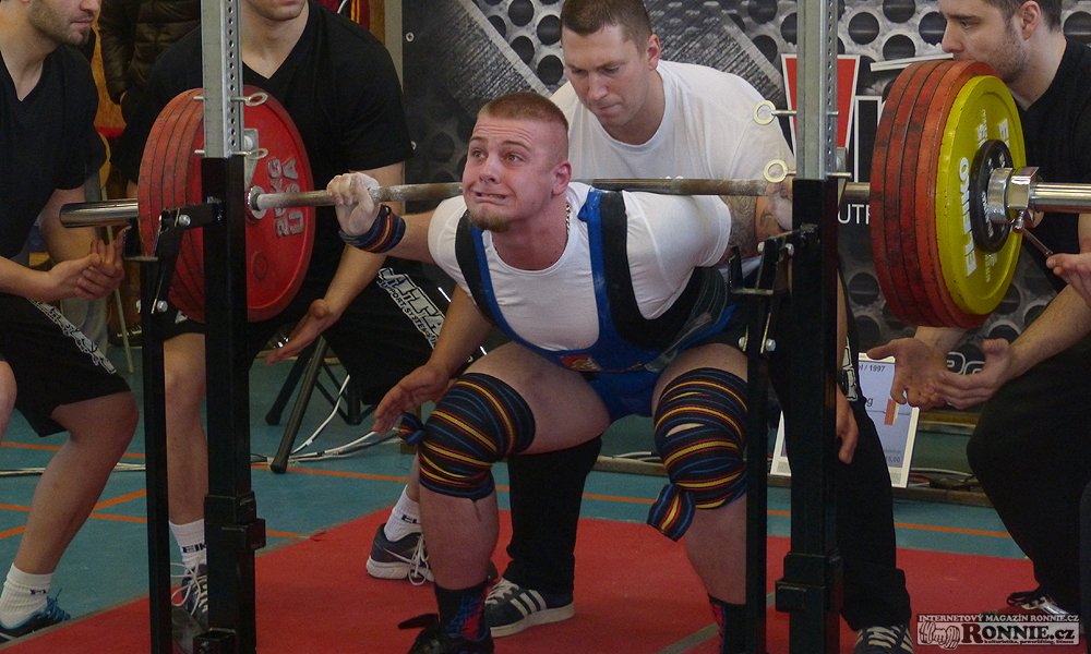 Mistrovstv� �R junior� a dorostu v silov�m trojboji 2015