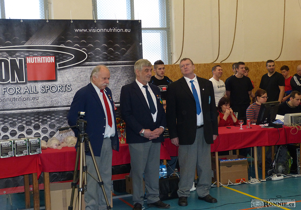 Mistrovstv� �R junior� a dorostu v silov�m trojboji 2015