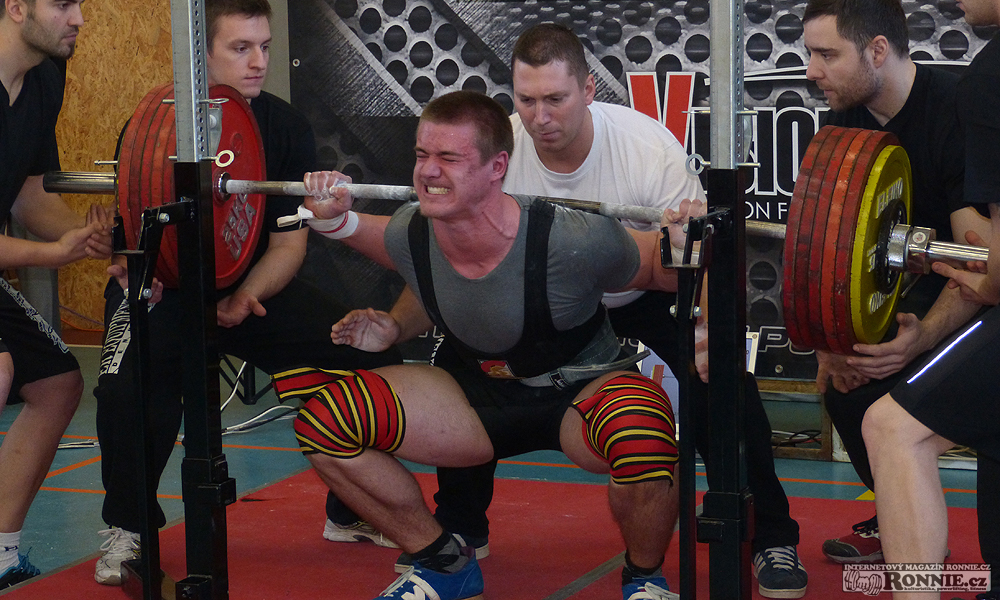 Mistrovstv� �R junior� a dorostu v silov�m trojboji 2015