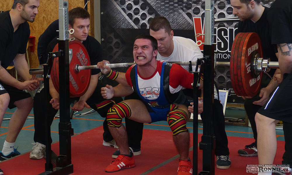 Mistrovstv� �R junior� a dorostu v silov�m trojboji 2015