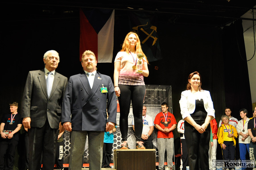 Mistrovstv� �R v bench-pressu masters, junior� a dorostu 2015