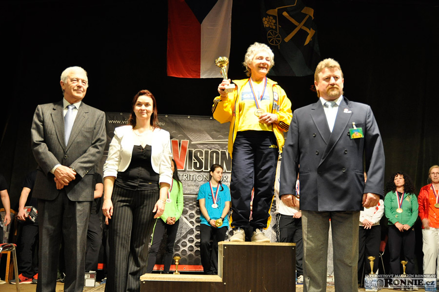 Mistrovstv� �R v bench-pressu masters, junior� a dorostu 2015