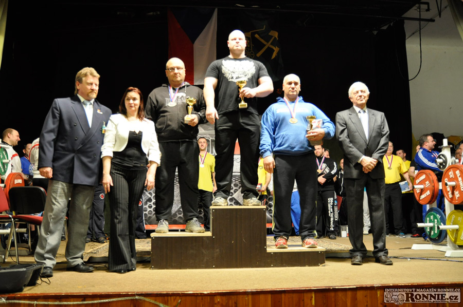 Mistrovstv� �R v bench-pressu masters, junior� a dorostu 2015
