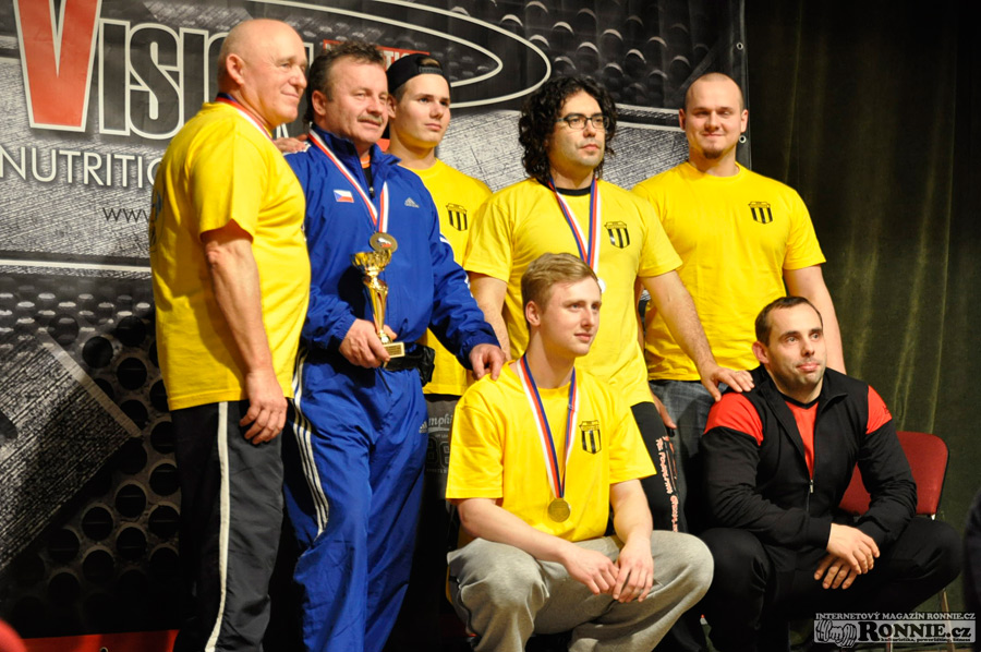 Mistrovstv� �R v bench-pressu masters, junior� a dorostu 2015