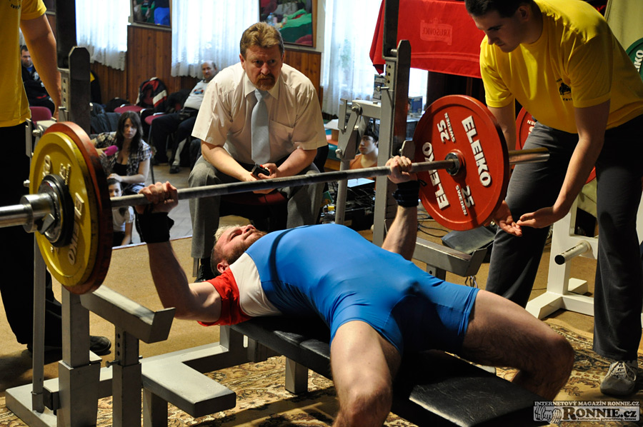 Mistrovstv� �R v bench-pressu masters, junior� a dorostu 2015