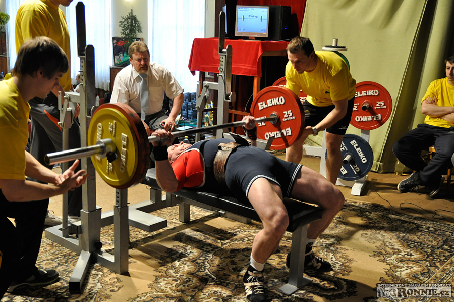 Mistrovstv� �R v bench-pressu masters, junior� a dorostu 2015