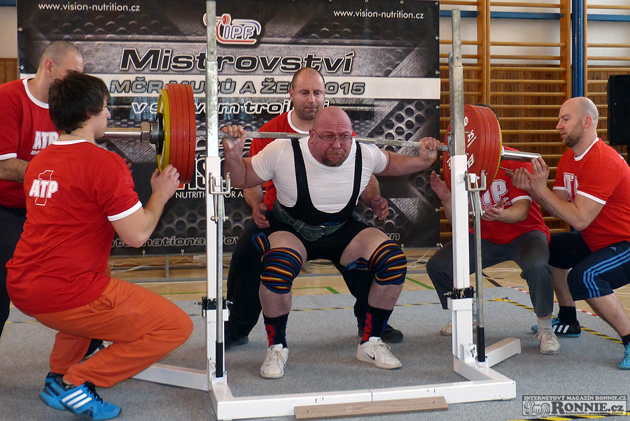 Mistrovstv� �R mu�� a �en v silov�m trojboji 2015