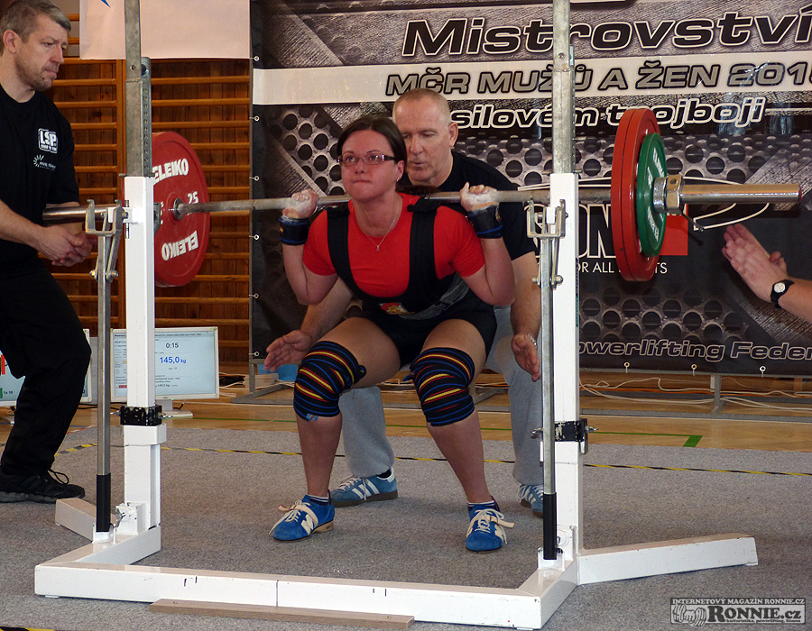 Mistrovstv� �R mu�� a �en v silov�m trojboji 2015