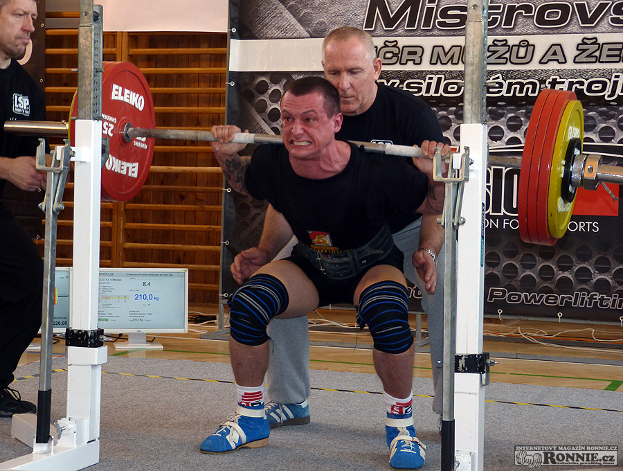 Mistrovstv� �R mu�� a �en v silov�m trojboji 2015