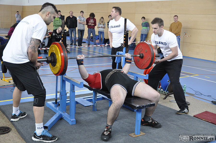 Mistrovstv� �R v bench-pressu mu�� a �en 2015