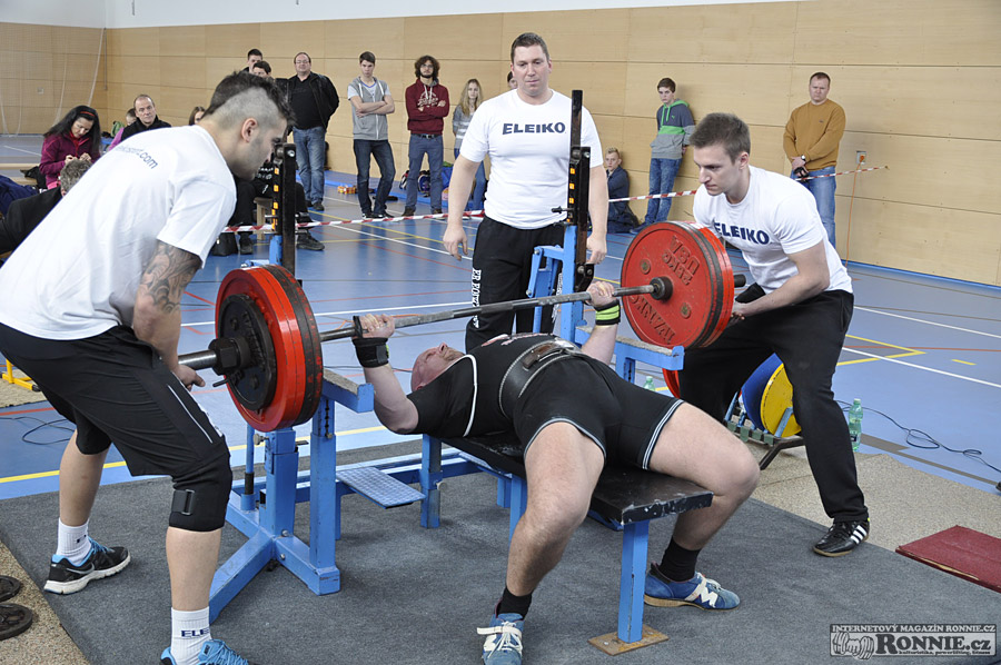 Mistrovstv� �R v bench-pressu mu�� a �en 2015