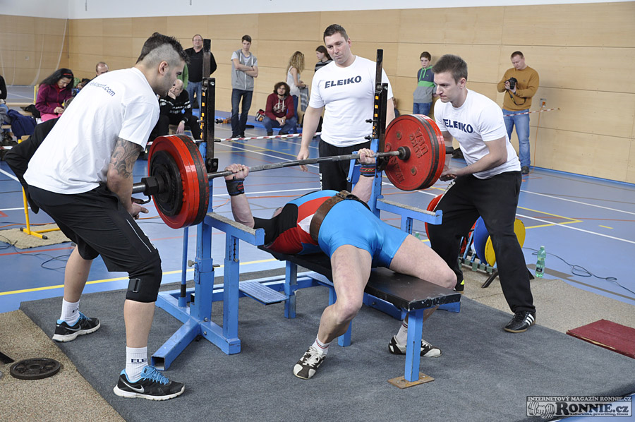 Mistrovstv� �R v bench-pressu mu�� a �en 2015