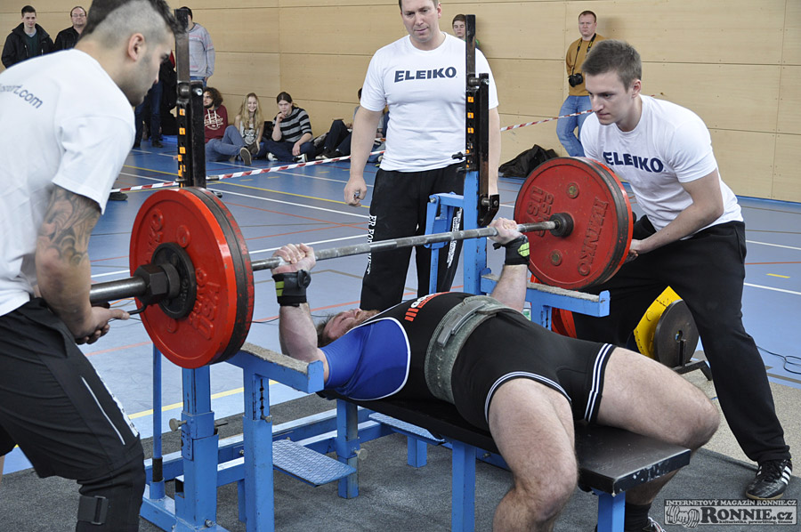 Mistrovstv� �R v bench-pressu mu�� a �en 2015