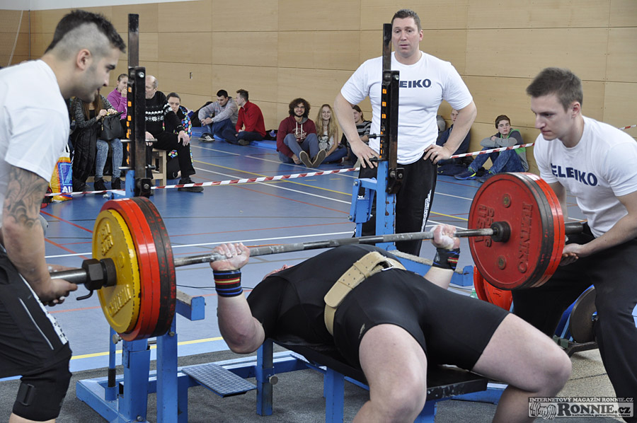 Mistrovstv� �R v bench-pressu mu�� a �en 2015