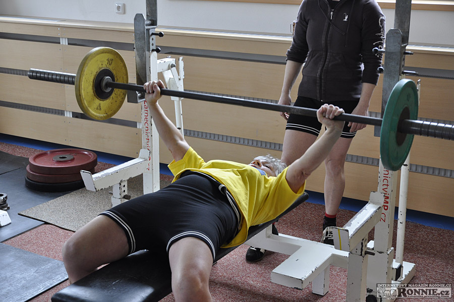 Mistrovstv� �R v bench-pressu mu�� a �en 2015