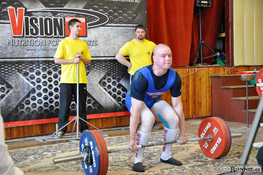 Poh�r starosty m�sta Zb��ova v silov�m trojboji dorostenc� a junior� 2015