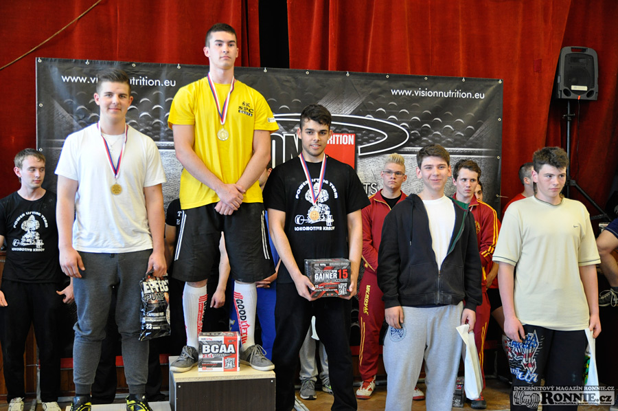 Poh�r starosty m�sta Zb��ova v silov�m trojboji dorostenc� a junior� 2015