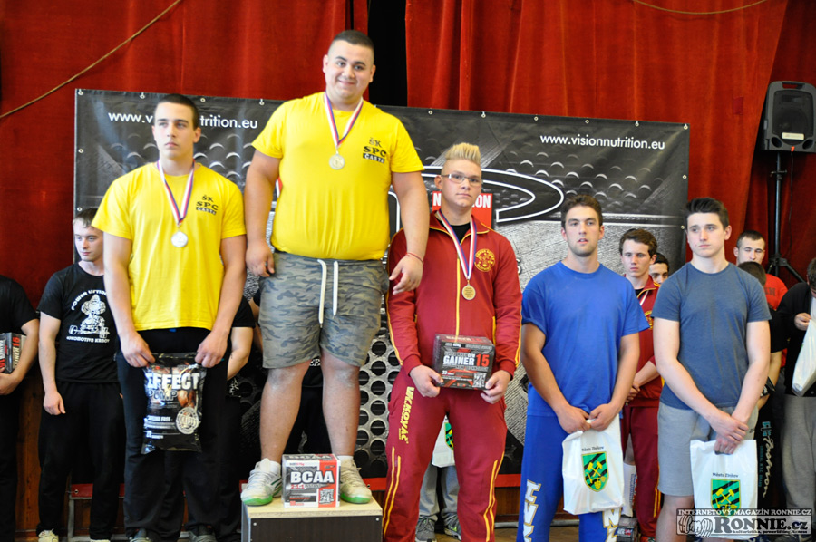 Poh�r starosty m�sta Zb��ova v silov�m trojboji dorostenc� a junior� 2015