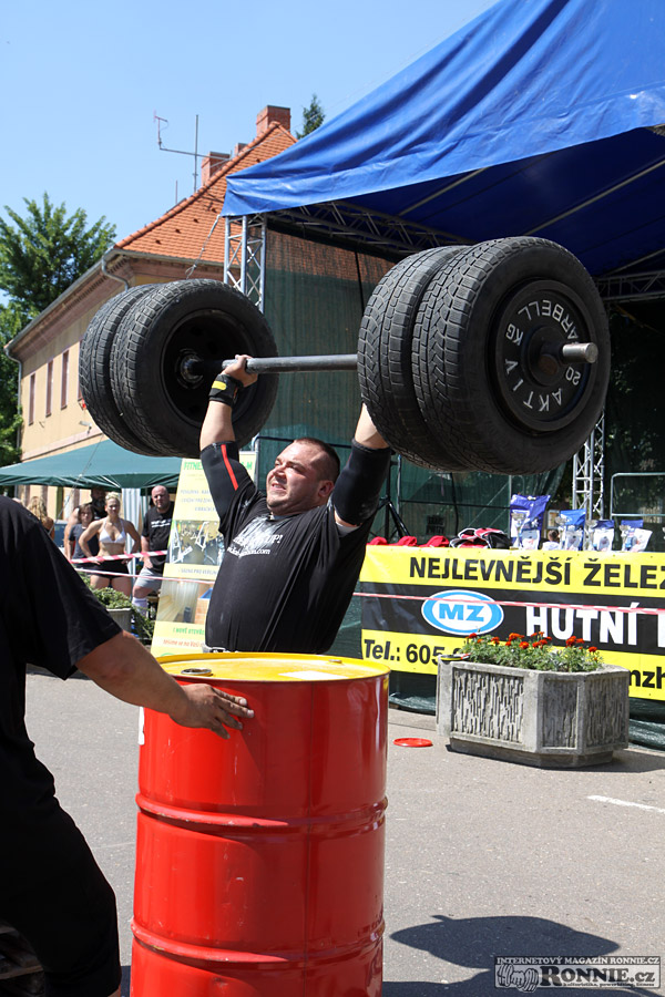Strongman P�elou� 2015 - Michal Tich��