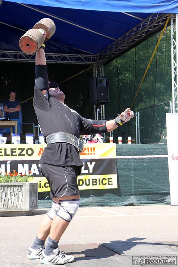 Strongman P�elou� 2015 - Michal Tich�