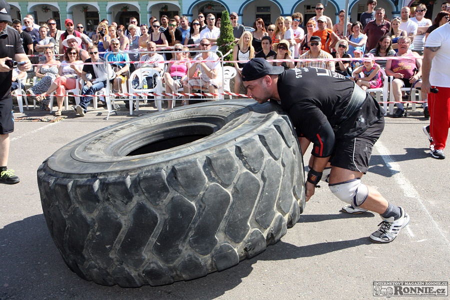 Strongman P�elou� 2015 - Michal Tich�