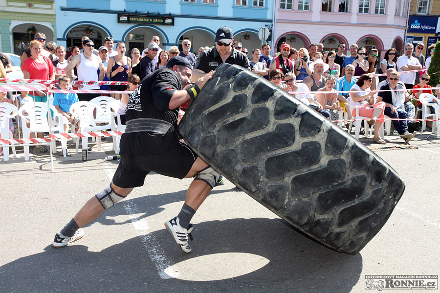 Strongman P�elou� 2015 - Michal Tich�