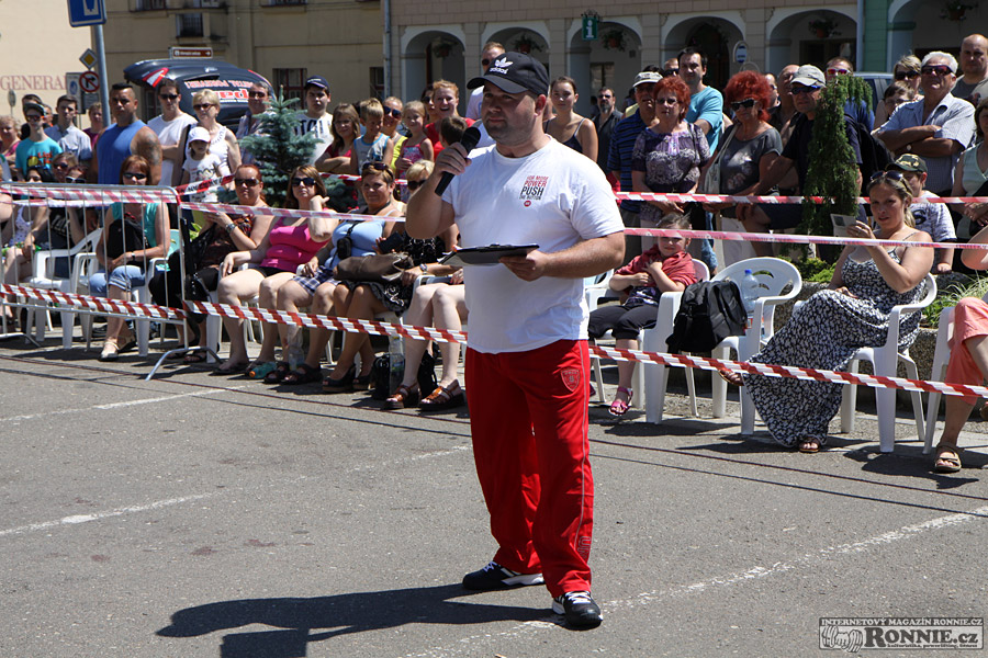 Strongman P�elou� 2015 - moder�tor Leo� Kube��