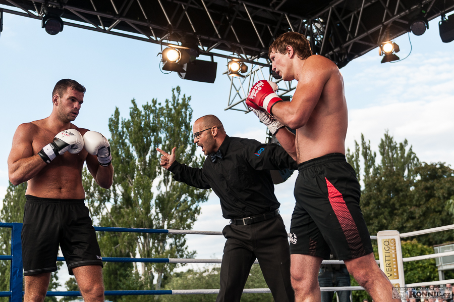 Yangame�s Fight Night 3 - report� a fotogalerie�