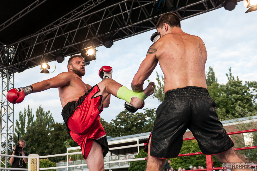 Yangame�s Fight Night 3 - report� a fotogalerie�