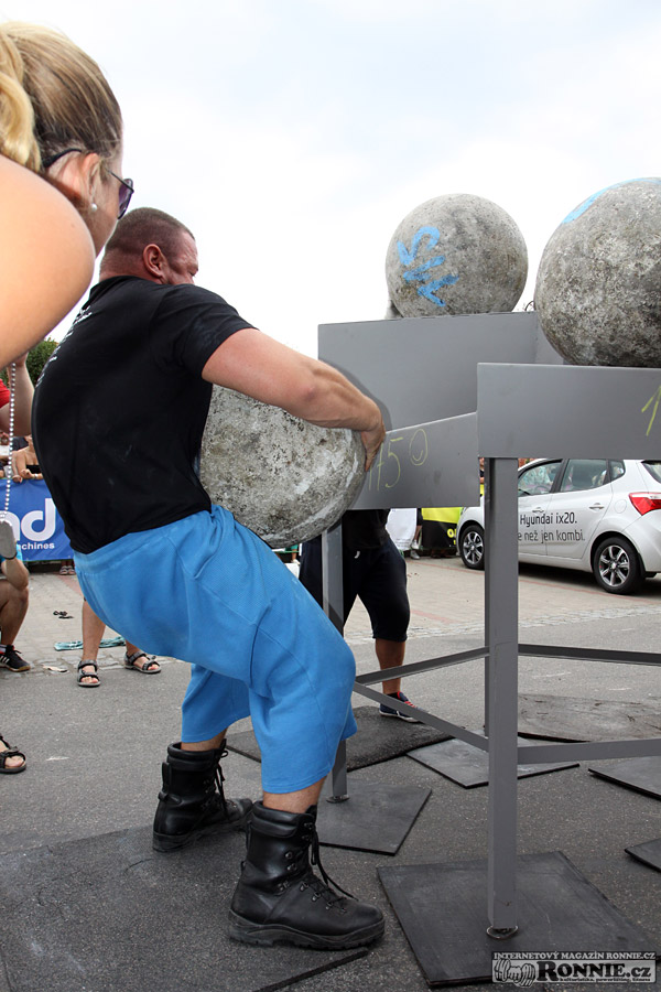 Europe Strongman Cup Gol��v Jen�kov 2015 - Pavel Zadra�il