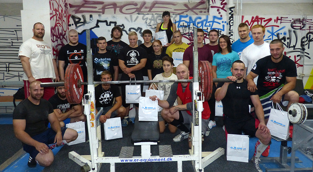 Spole�n� foto v Eagle Fitness