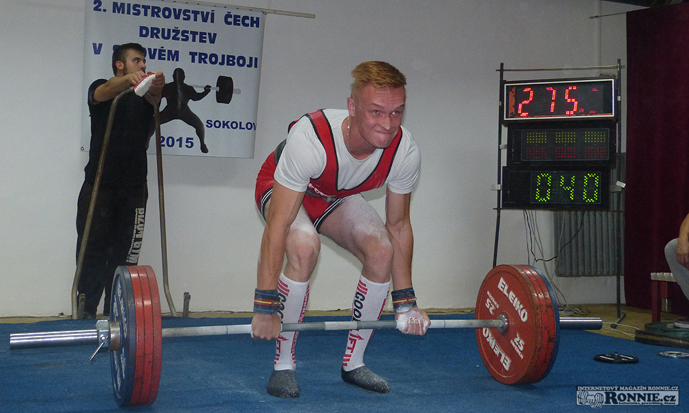 Erik B�na