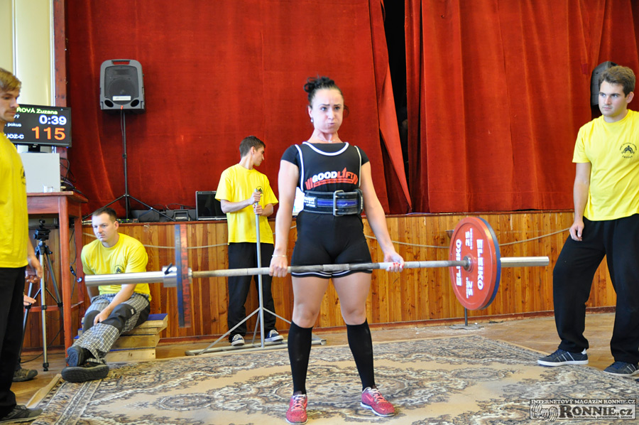 Mistrovstv� Moravy v silov�m trojboji dru�stev 2015