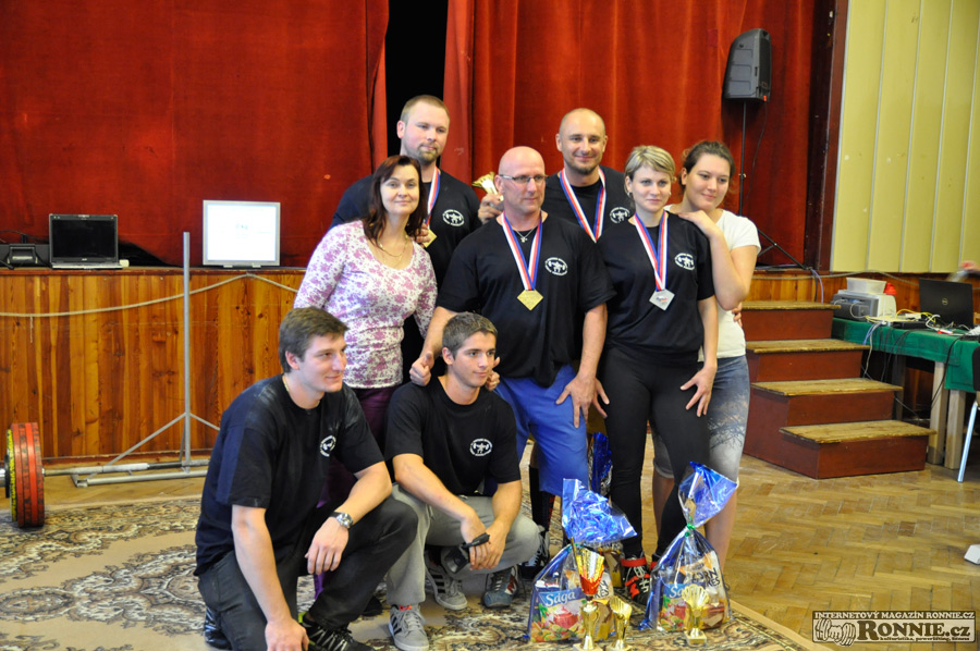 Mistrovstv� Moravy v silov�m trojboji dru�stev 2015
