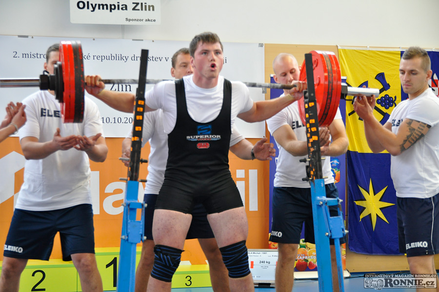 Mistrovstv� �R v silov�m trojboji dru�stev 2015