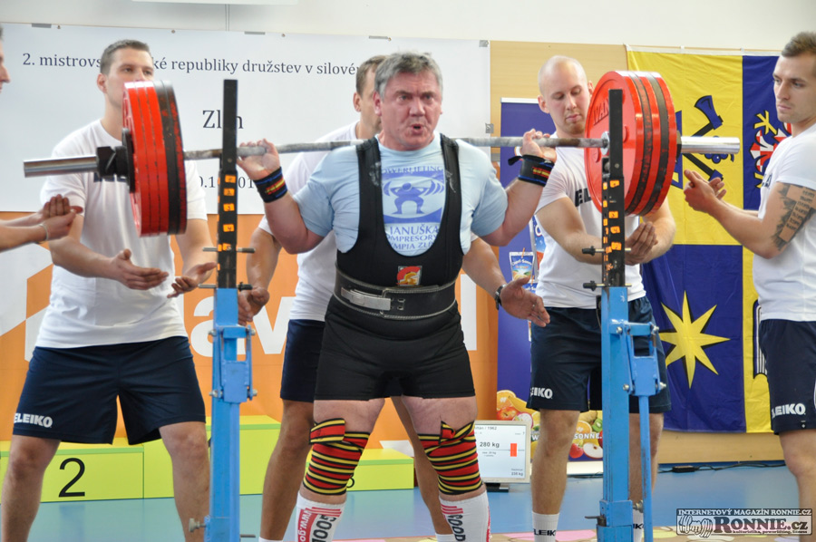 Mistrovstv� �R v silov�m trojboji dru�stev 2015