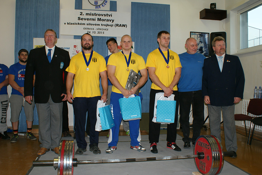 Mistrovstv� severn� Moravy v klasick�m (RAW) silov�m trojboji 2015