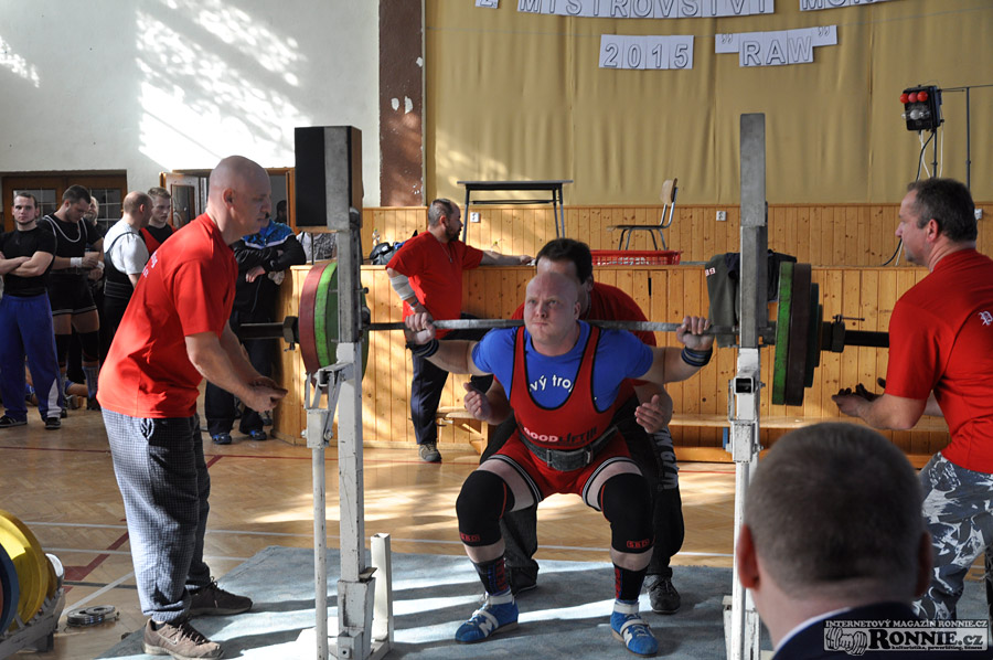 Mistrovstv� ji�n� Moravy v klasick�m (RAW) silov�m trojboji 2015
