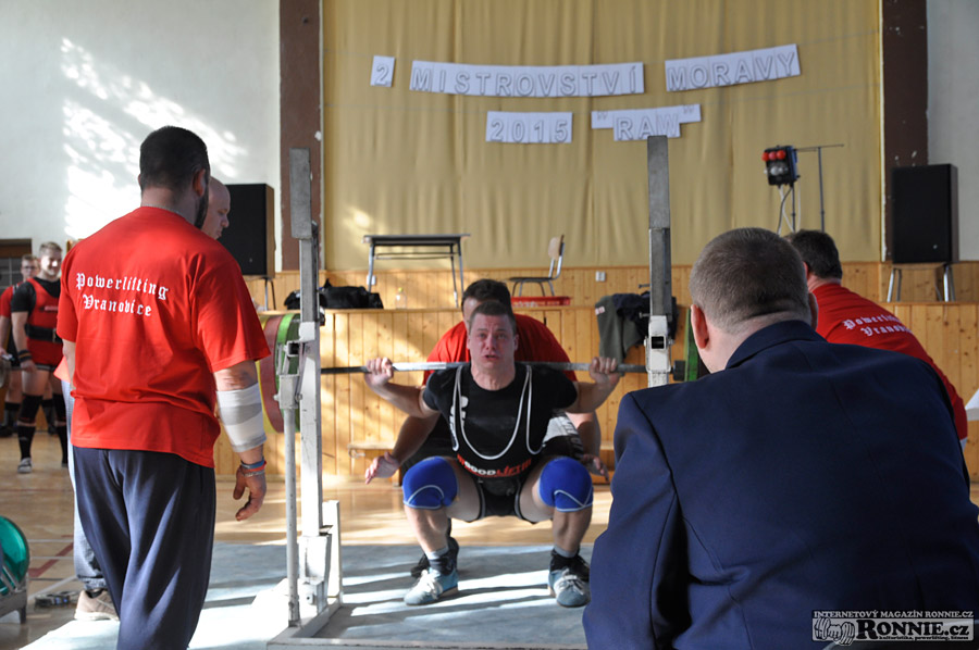 Mistrovstv� ji�n� Moravy v klasick�m (RAW) silov�m trojboji 2015