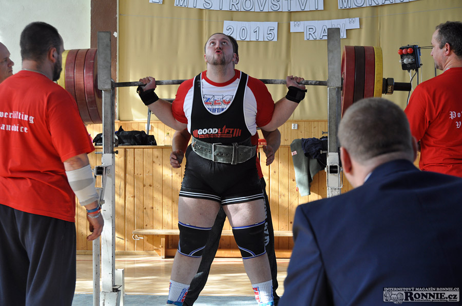 Mistrovstv� ji�n� Moravy v klasick�m (RAW) silov�m trojboji 2015