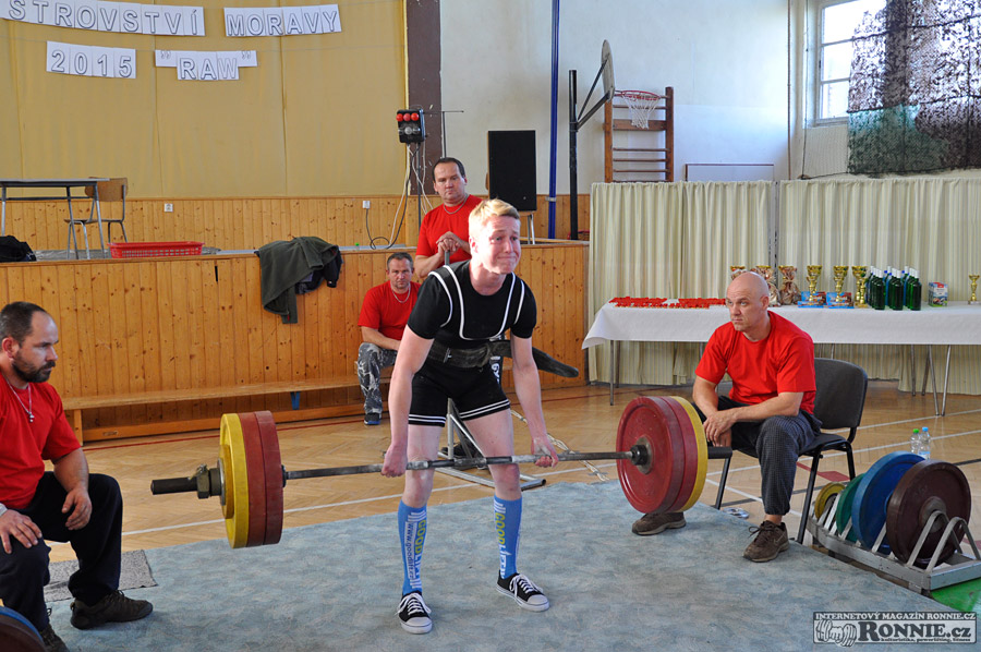 Mistrovstv� ji�n� Moravy v klasick�m (RAW) silov�m trojboji 2015