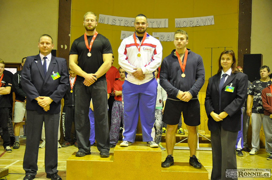 Mistrovstv� ji�n� Moravy v klasick�m (RAW) silov�m trojboji 2015