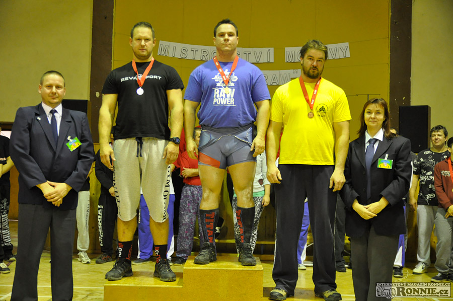 Mistrovstv� ji�n� Moravy v klasick�m (RAW) silov�m trojboji 2015