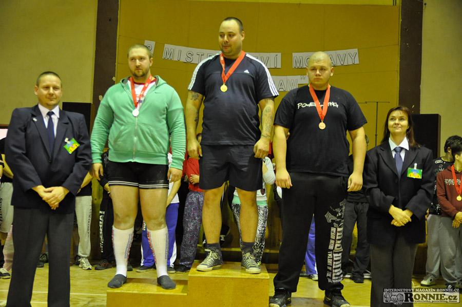 Mistrovstv� ji�n� Moravy v klasick�m (RAW) silov�m trojboji 2015