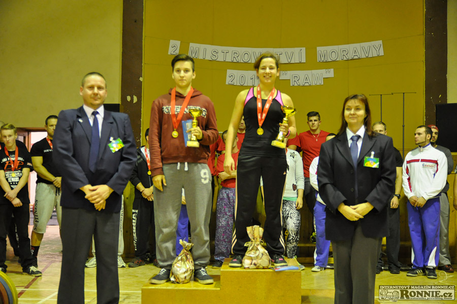Mistrovstv� ji�n� Moravy v klasick�m (RAW) silov�m trojboji 2015
