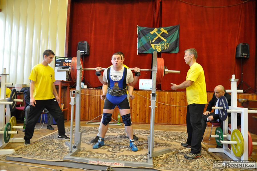 Mistrovstv� ji�n� Moravy v silov�m trojboji 2015