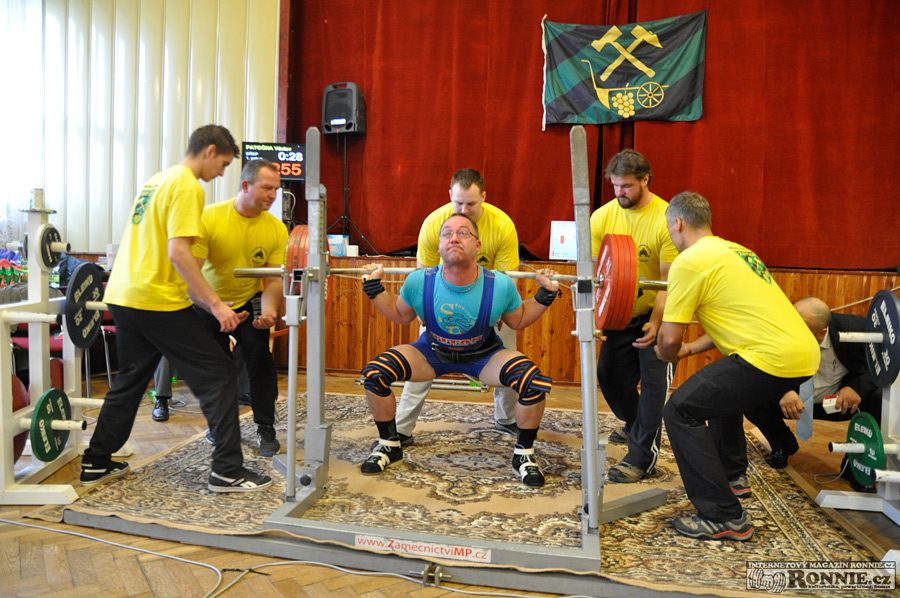 Mistrovstv� ji�n� Moravy v silov�m trojboji 2015