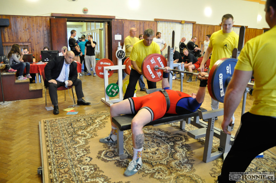 Mistrovstv� ji�n� Moravy v silov�m trojboji 2015